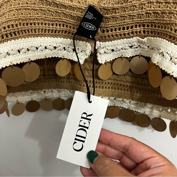 NWT Cider L Beige Tassel Knit Crop Tank Bohemian Festival Coachella Beachy Top - Picture 9 of 10